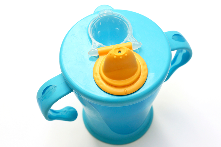 When can I introduce a sippy cup? baby gooroo